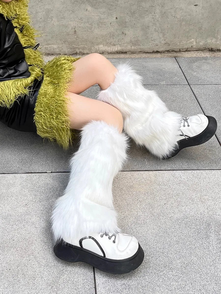 Faux rabbit fur foot covers 25/40cm