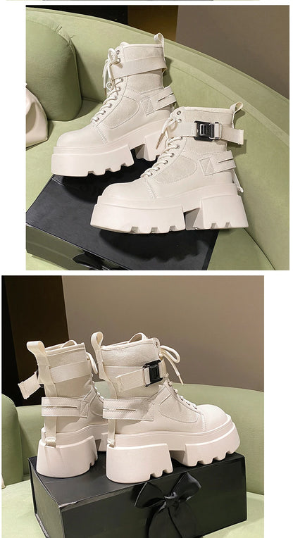 Women's boots with high platform