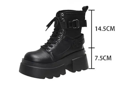 Women's boots with high platform